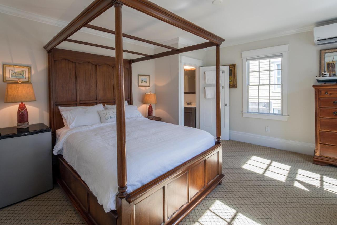 The Clarendon House Bed & Breakfast 3*